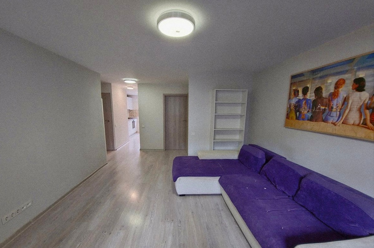 Vibrant Urban 1-Bedroom Retreat Between Two Parks